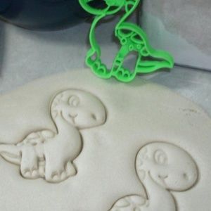 BABY LONG NECK DINO COOKIE CUTTER PR2339